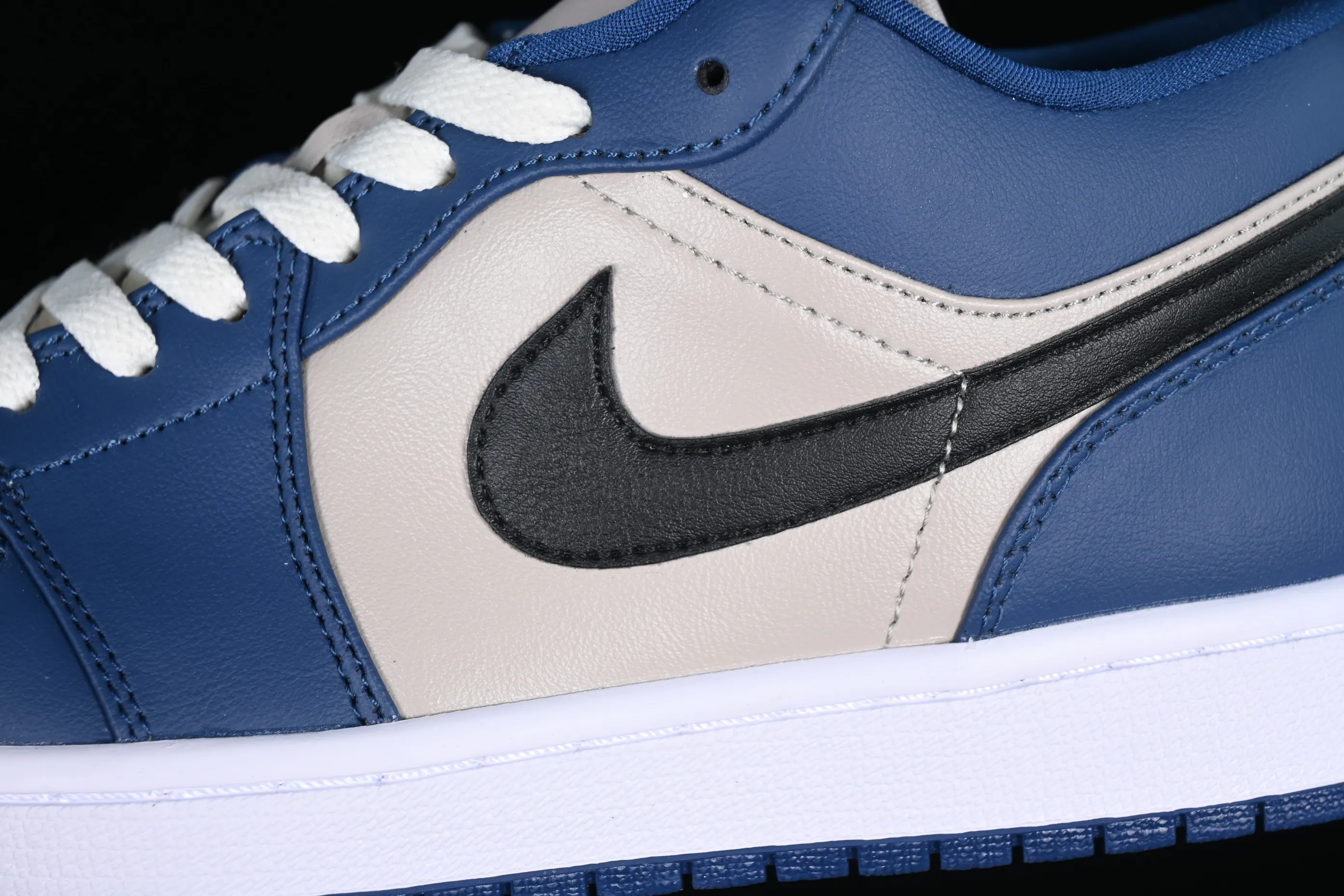 All categories Air Jordan Jordan series basketball shoes Air Jordan 1 Low Z version Air Jordan 1 Low "Georgetown" AJ1 Joe 1 Georgetown low-top cultural and casual sneakers DC0774-402